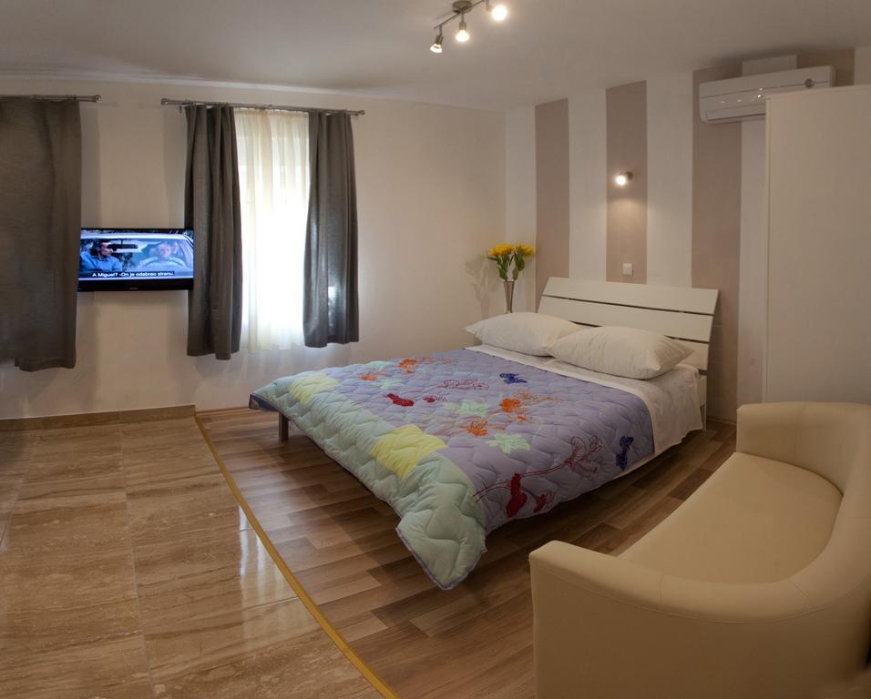 Central Luxury Rooms Izidor Split Szoba fotó