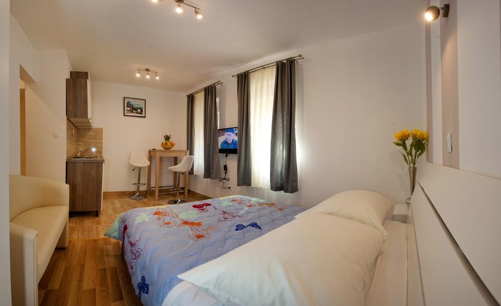 Central Luxury Rooms Izidor Split Szoba fotó