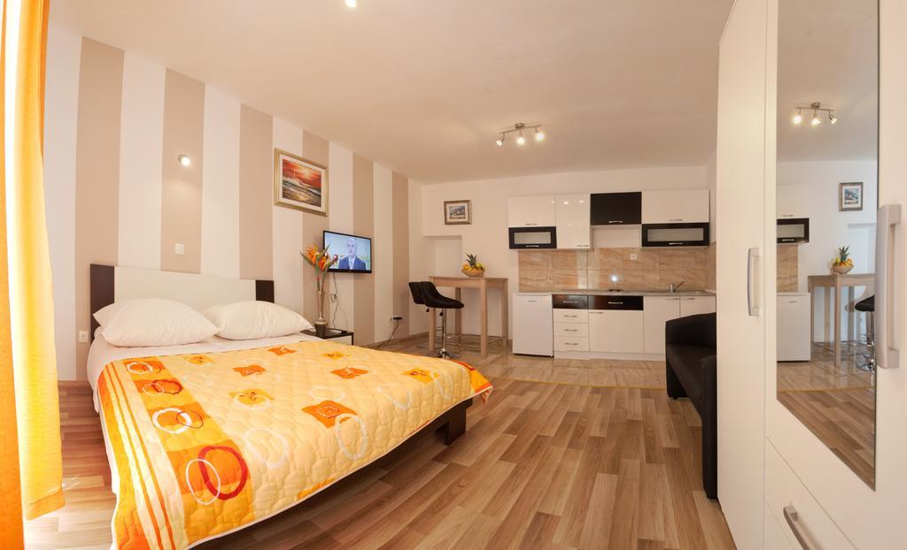 Central Luxury Rooms Izidor Split Szoba fotó